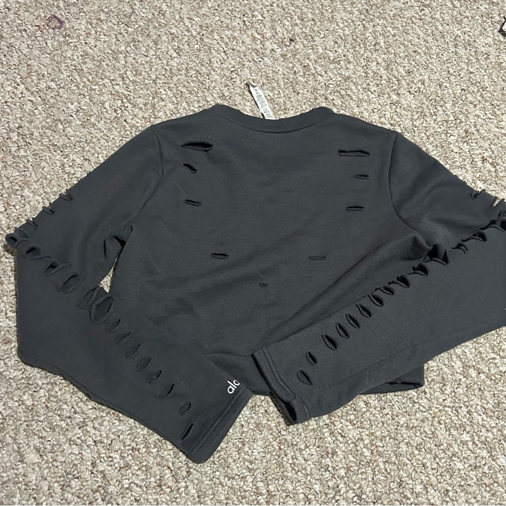 Alo Yoga RIPPED WARRIOR SWEATSHIRT - Picture 3 of 5